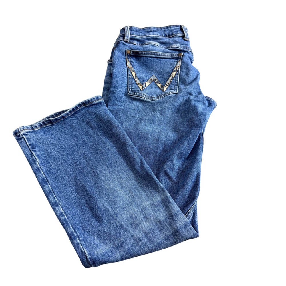 Wrangler Retro Mens Bootcut Jeans Medium Wash Embroidered Pocket 32x31